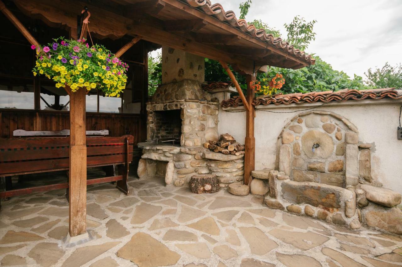 Kodjamanova House Hotel Zheravna ภายนอก รูปภาพ