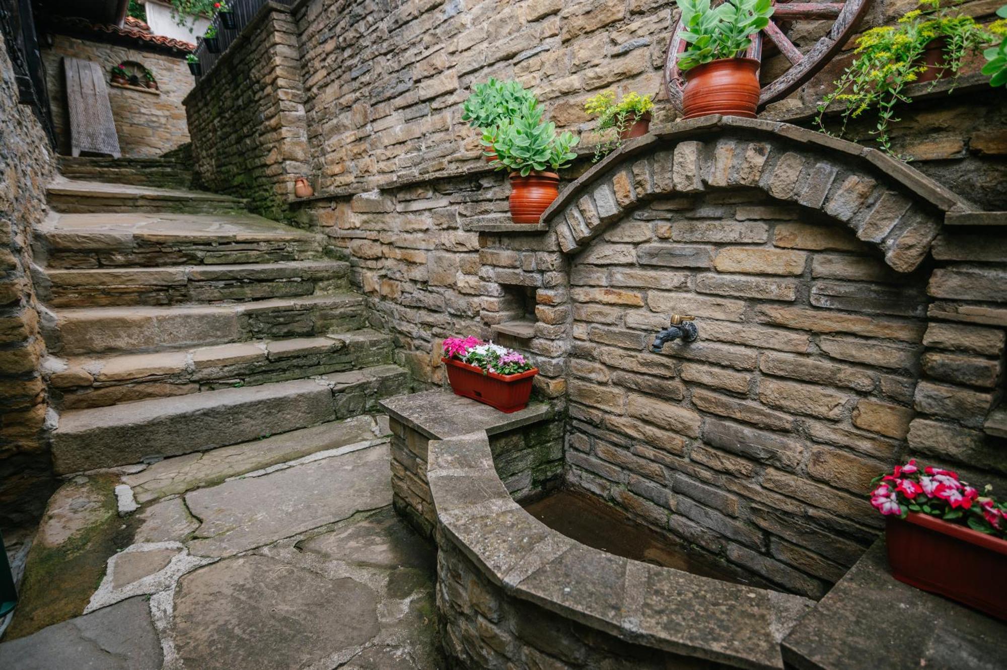 Kodjamanova House Hotel Zheravna ภายนอก รูปภาพ