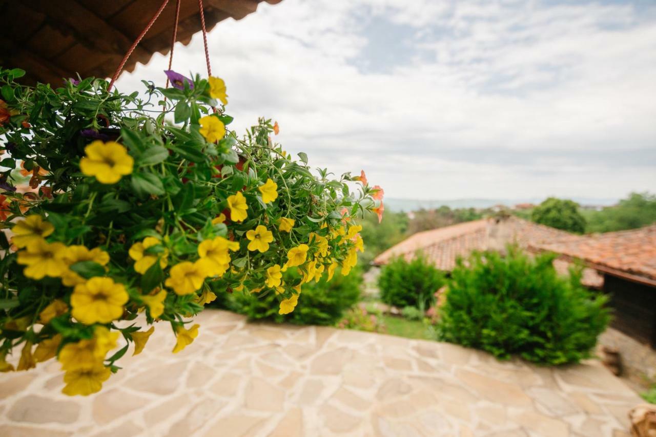 Kodjamanova House Hotel Zheravna ภายนอก รูปภาพ