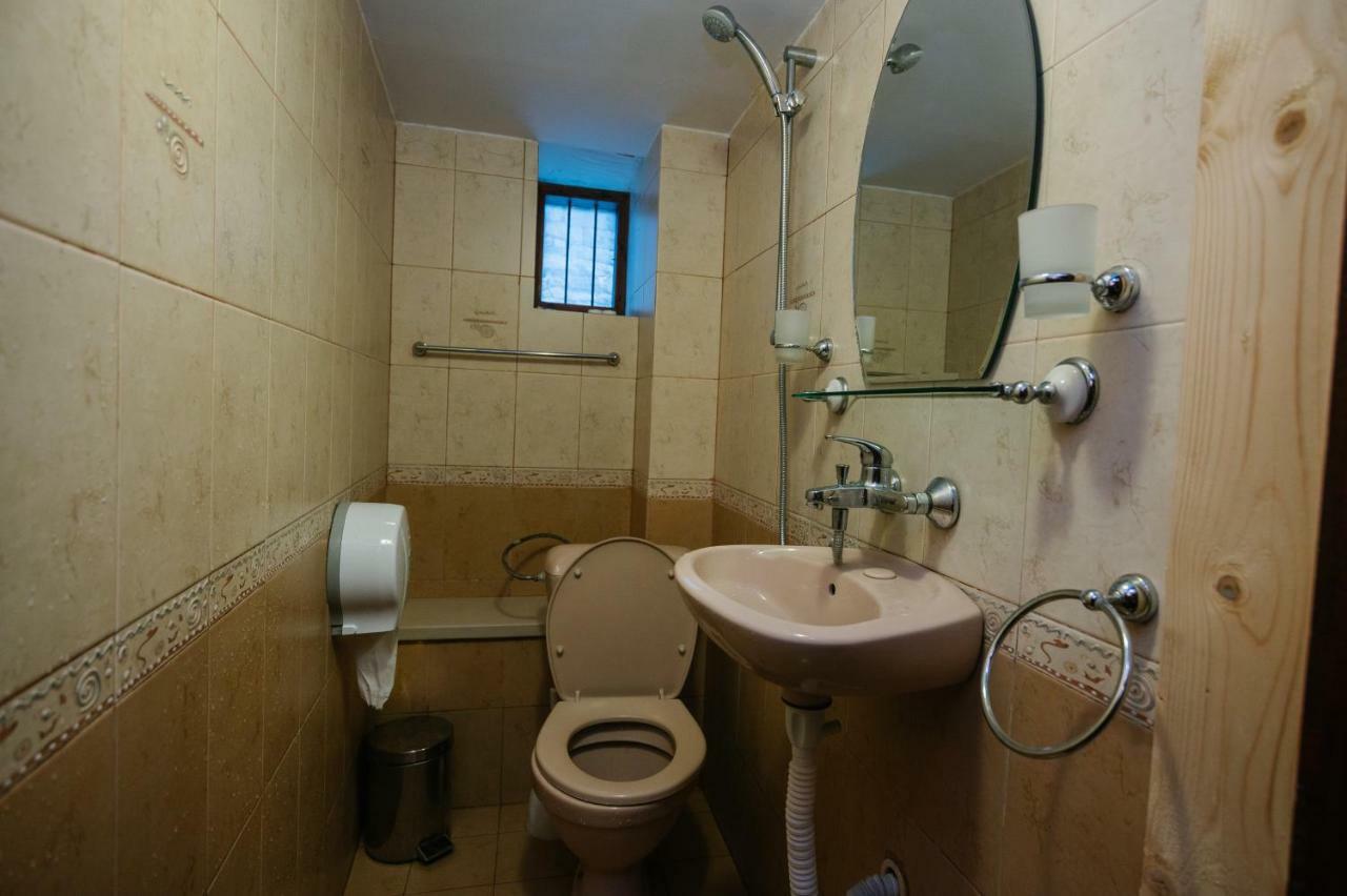 Kodjamanova House Hotel Zheravna ภายนอก รูปภาพ