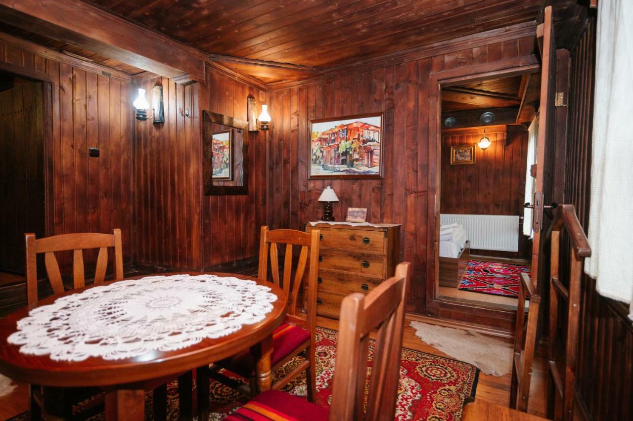 Kodjamanova House Hotel Zheravna ภายนอก รูปภาพ